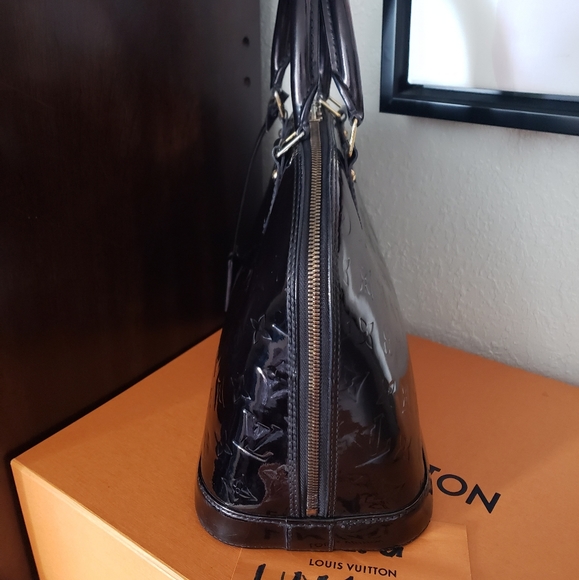 SOLD - Picture 12 of 16